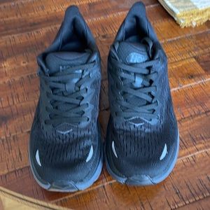 Hoka Sneakers! Clifton 8!